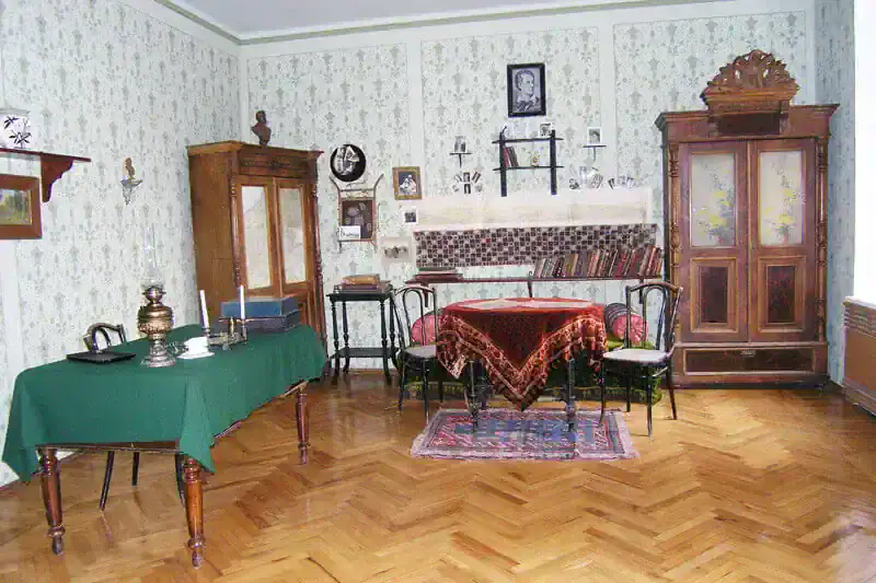 Hovhannes-Tumanyan-Museum