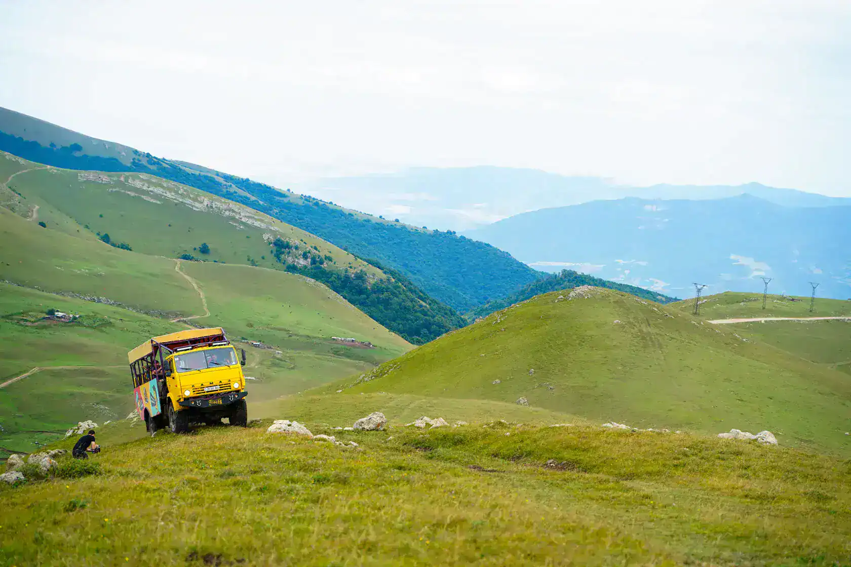 Off-road Yell Truck ride