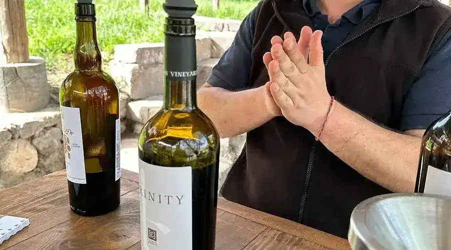 Weinverkostung bei Trinity Canyon Vineyards